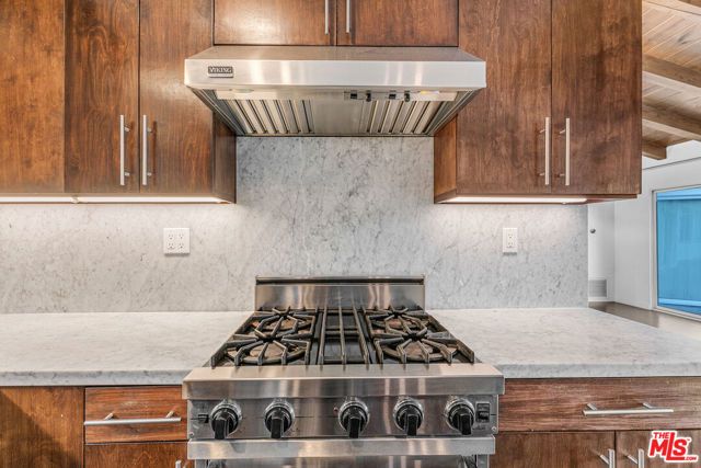 3476 Troy Drive, Los Angeles, CA 90068