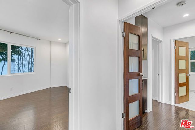 3476 Troy Drive, Los Angeles, CA 90068