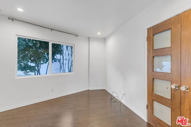 3476 Troy Drive, Los Angeles, CA 90068