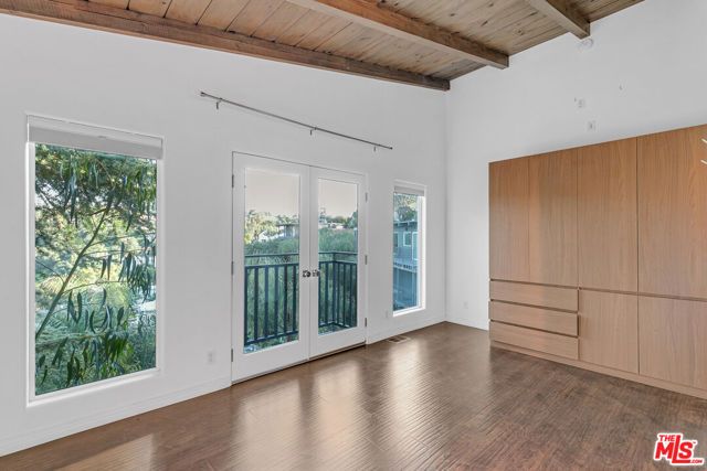 3476 Troy Drive, Los Angeles, CA 90068