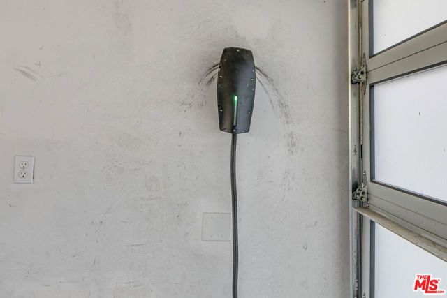 3476 Troy Drive, Los Angeles, CA 90068