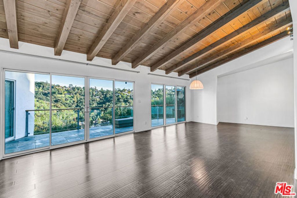 3476 Troy Drive, Los Angeles, CA 90068