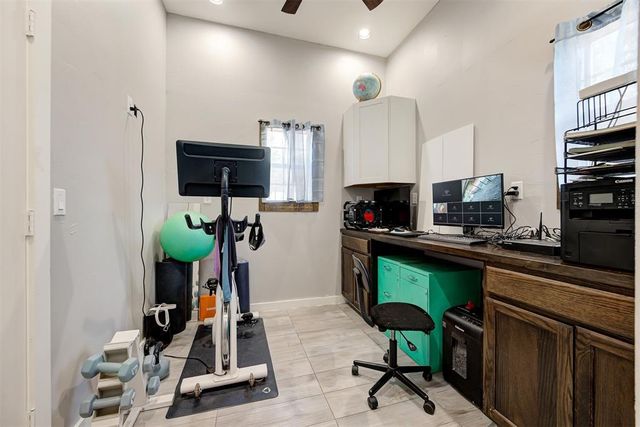 5351 Crystal Lake Drive, Guthrie, OK 73044