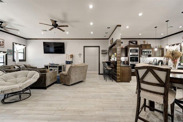 5351 Crystal Lake Drive, Guthrie, OK 73044