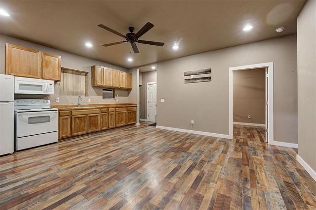 5351 Crystal Lake Drive, Guthrie, OK 73044