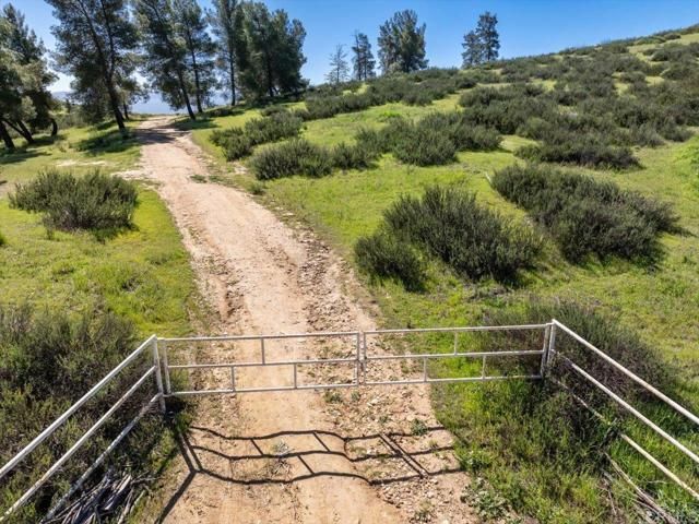 40707 Intrepid Rd, Hemet, CA 92544