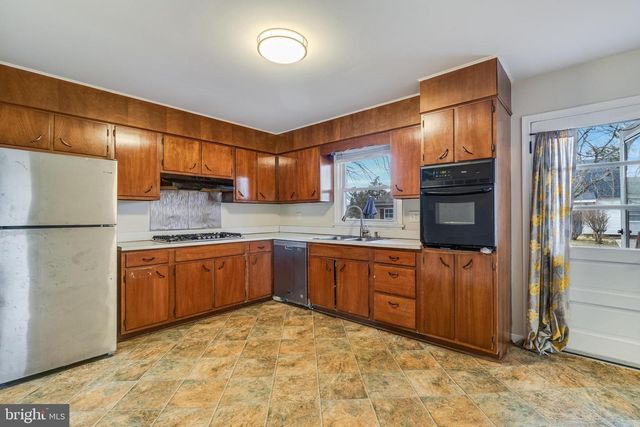 39084 CHAPTICO RD, Mechanicsville, MD 20659