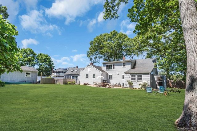 431 Cherry Avenue, West Sayville, NY 11796