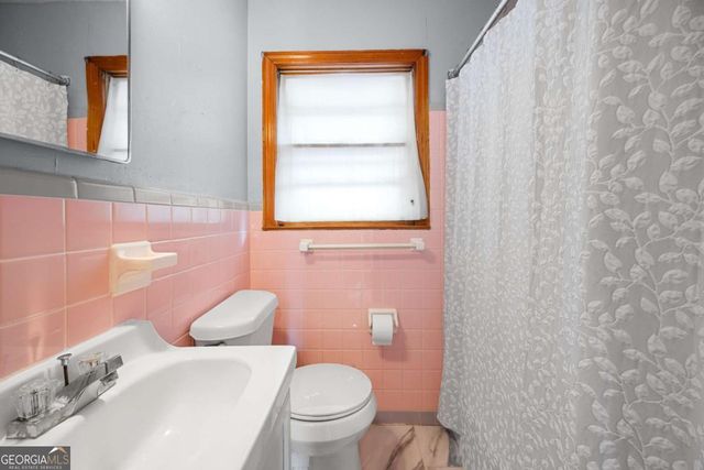 135 5th Avenue, Jonesboro, GA 30236