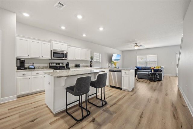 121 Ridgeway Circle, Crestview, FL 32536