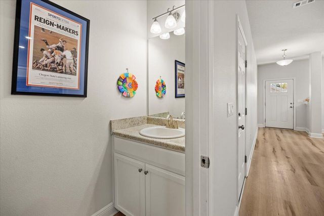 121 Ridgeway Circle, Crestview, FL 32536