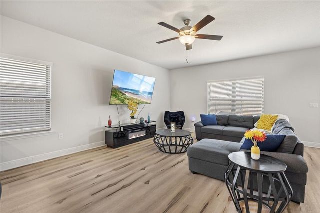 121 Ridgeway Circle, Crestview, FL 32536