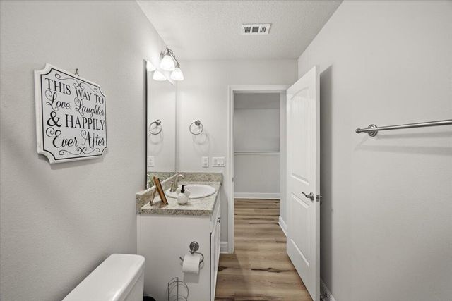 121 Ridgeway Circle, Crestview, FL 32536