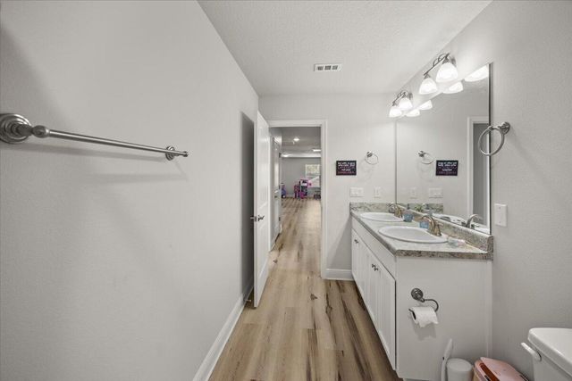 121 Ridgeway Circle, Crestview, FL 32536