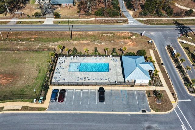 121 Ridgeway Circle, Crestview, FL 32536