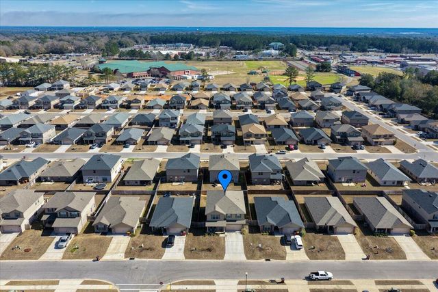 121 Ridgeway Circle, Crestview, FL 32536