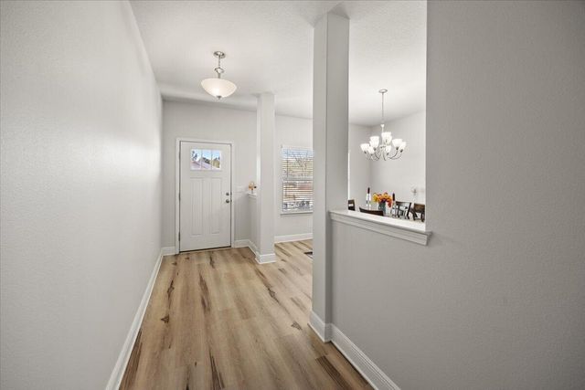 121 Ridgeway Circle, Crestview, FL 32536