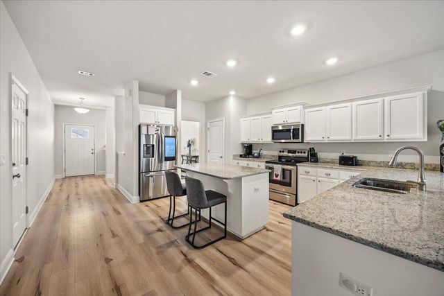 121 Ridgeway Circle, Crestview, FL 32536