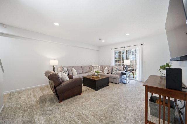 505 Serenity Drive, 13, Columbus, OH 43230