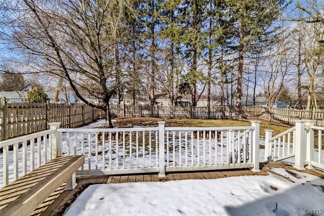 121 Butternut Drive, Dewitt, NY 13214