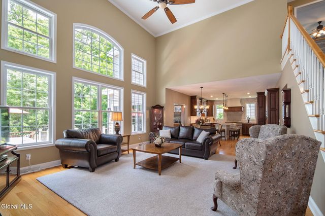 35 Shinnecock Hills Drive, Colonie, NY 12205