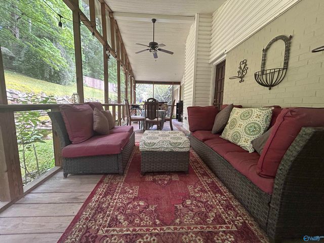 516 Country Club Drive, Gadsden, AL 35901