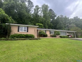 516 Country Club Drive, Gadsden, AL 35901