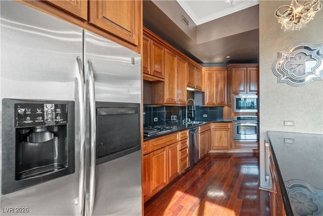 360 East Desert Inn Road 403, Las Vegas, NV 89109