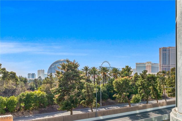 360 East Desert Inn Road 403, Las Vegas, NV 89109