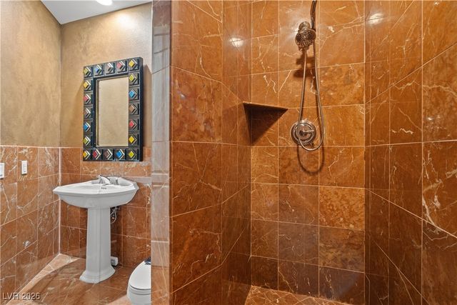 360 East Desert Inn Road 403, Las Vegas, NV 89109