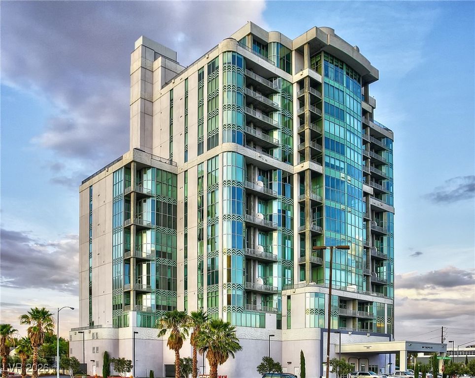 360 East Desert Inn Road 403, Las Vegas, NV 89109