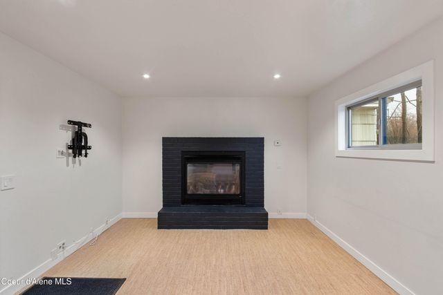 727 N Sixth St, Sandpoint, ID 83864