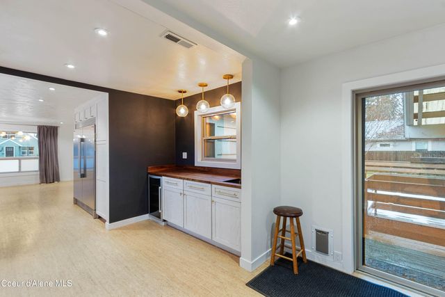 727 N Sixth St, Sandpoint, ID 83864