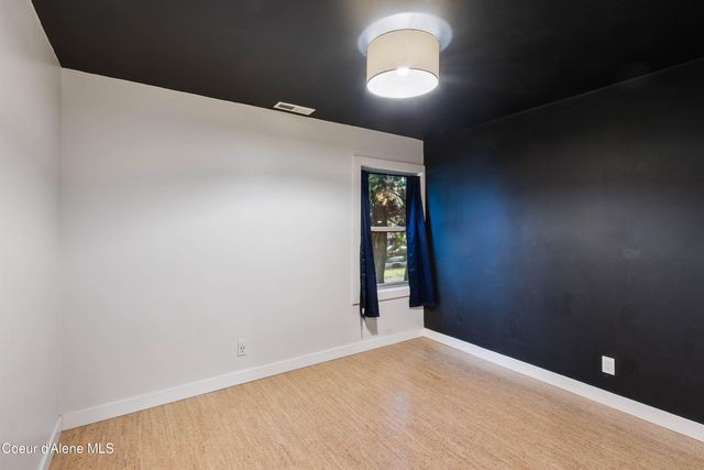 727 N Sixth St, Sandpoint, ID 83864