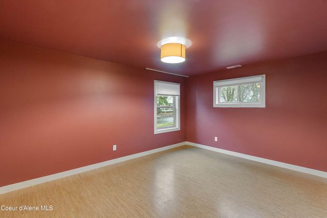 727 N Sixth St, Sandpoint, ID 83864