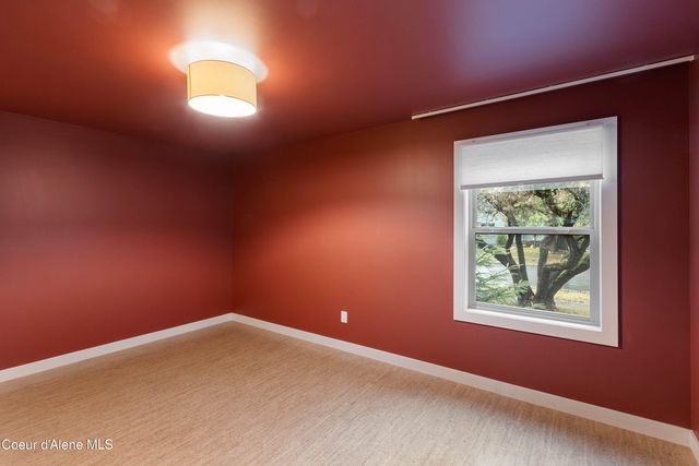 727 N Sixth St, Sandpoint, ID 83864