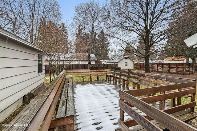 727 N Sixth St, Sandpoint, ID 83864