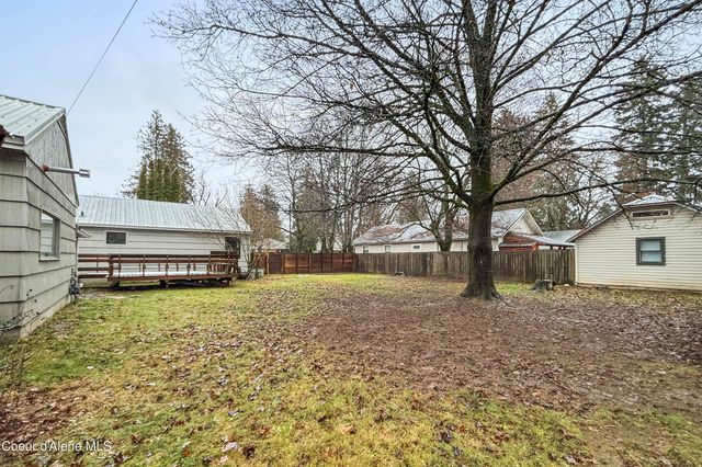 727 N Sixth St, Sandpoint, ID 83864