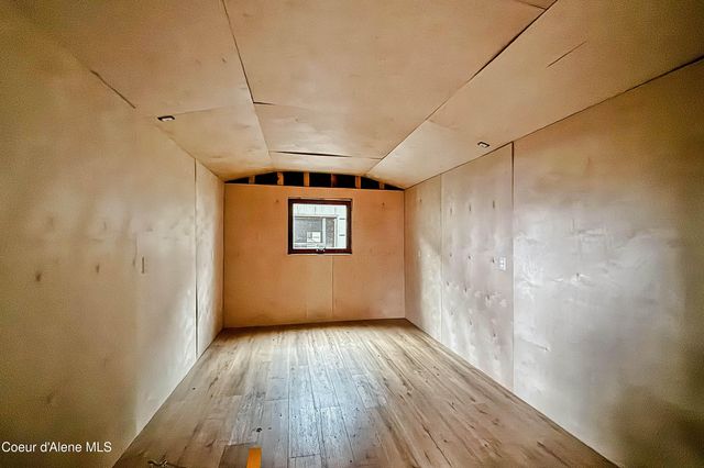 727 N Sixth St, Sandpoint, ID 83864