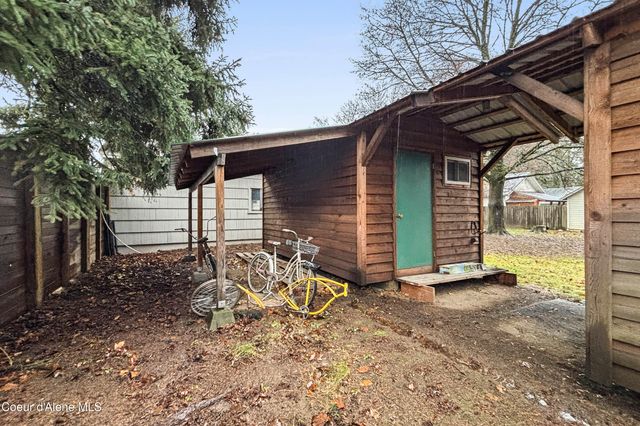 727 N Sixth St, Sandpoint, ID 83864