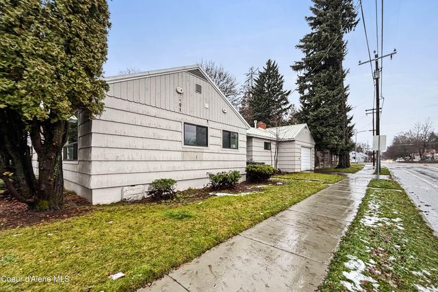 727 N Sixth St, Sandpoint, ID 83864