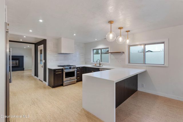 727 N Sixth St, Sandpoint, ID 83864