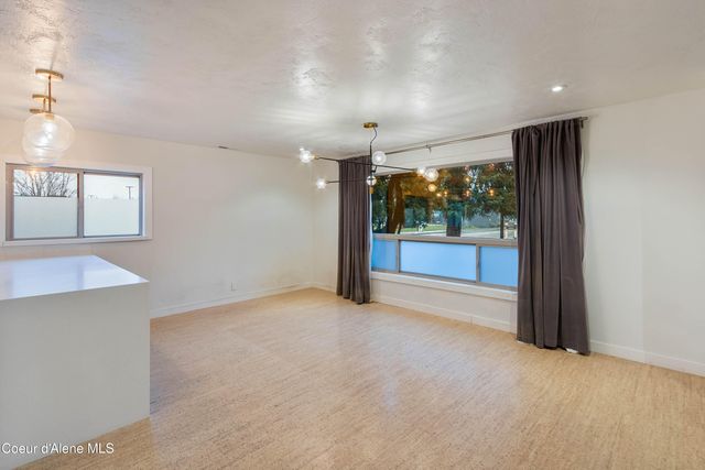 727 N Sixth St, Sandpoint, ID 83864