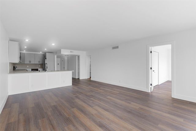 2800 N Palm Aire Drive 310, Pompano Beach, FL 33069