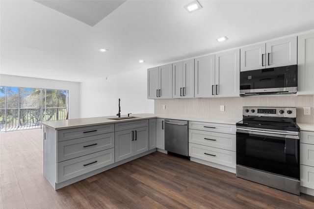 2800 N Palm Aire Drive 310, Pompano Beach, FL 33069