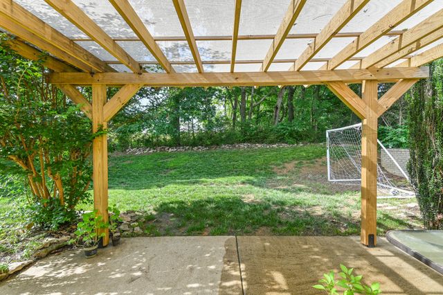 2224 Dewey Dr, Spring Hill, TN 37174