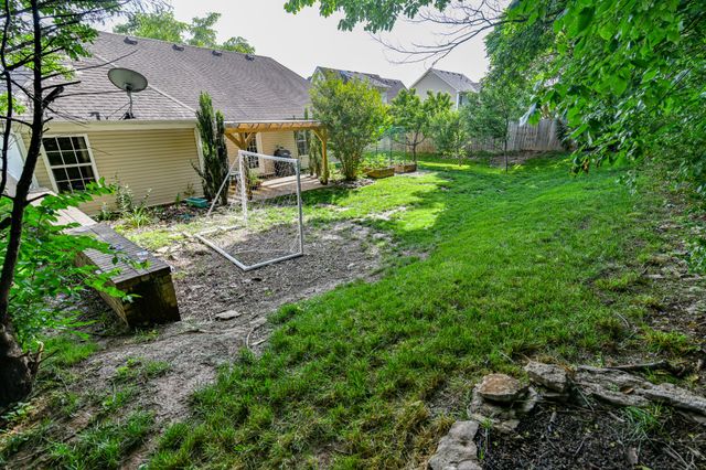 2224 Dewey Dr, Spring Hill, TN 37174