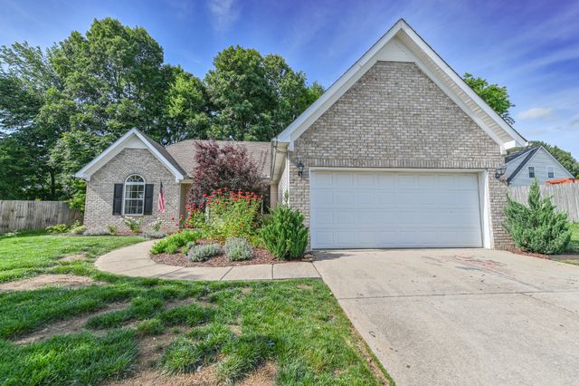 2224 Dewey Dr, Spring Hill, TN 37174
