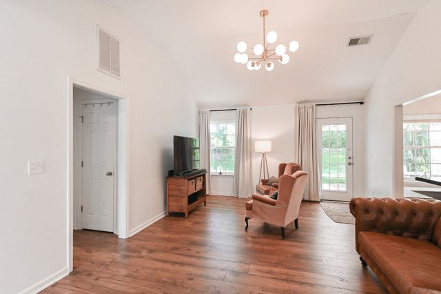 2224 Dewey Dr, Spring Hill, TN 37174