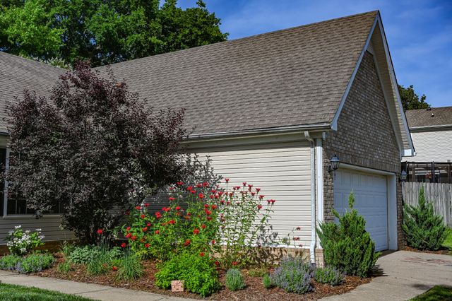 2224 Dewey Dr, Spring Hill, TN 37174